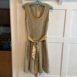 St. John Collection Size 4 Gold Knit Tweed Dress Knee Length USA